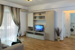 Newly renovated and fully equipped 