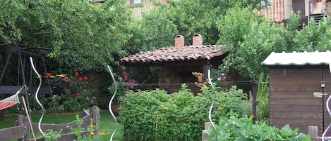 the cottages and the garden