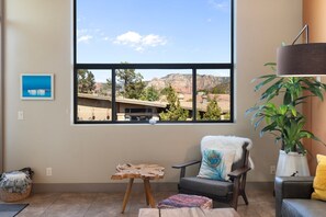 Red Rock vistas, endless inspiration.