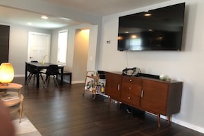 Smart TV and Bar