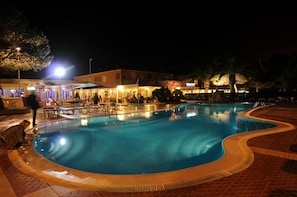 Utomhuspool