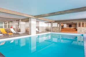 屋内プール