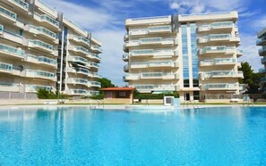 Utomhuspool
