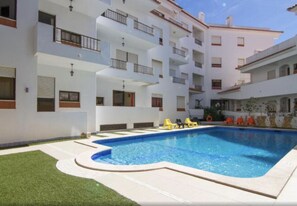Piscina all'aperto