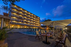 Front of property - evening/night