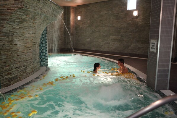 Inomhuspool