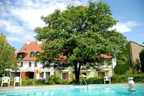 Utomhuspool