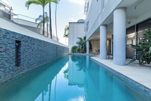 屋外プール