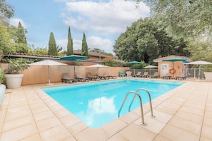 Piscina all'aperto