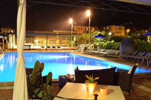 Front of property – evening/night