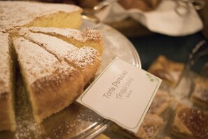 Petit déjeuner buffet