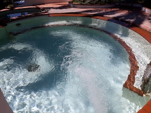 Utomhuspool