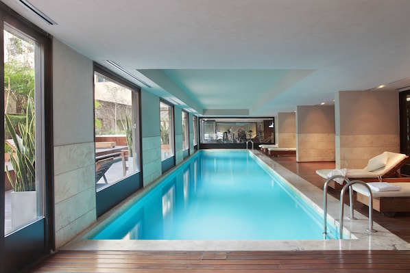 Piscine couverte