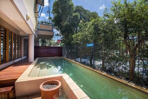 屋外プール