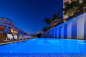 Piscina all'aperto