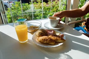 朝食ビュッフェ