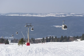 Skidåkning och snöaktiviteter