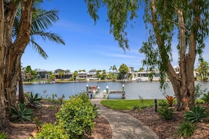 Dock