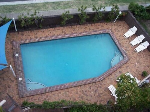Utomhuspool