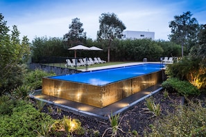 Utomhuspool