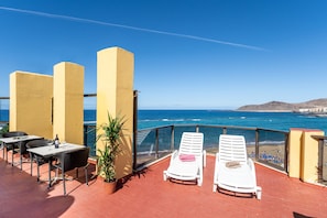 Sun deck