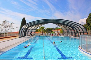 Pool inomhus/utomhus