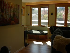 View from kitchen area to the day bed