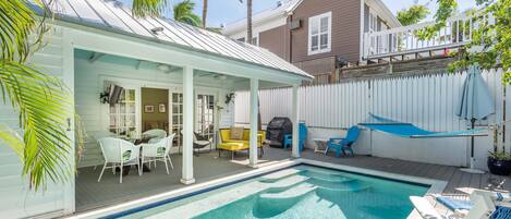 Over sized private pool/Rear deck and dining