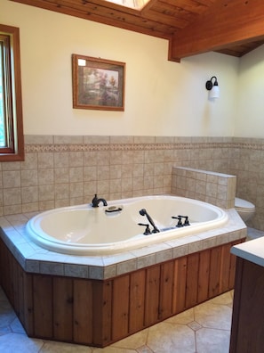 Master Bathroom with Jacuzzi tube