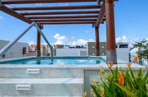 Condo - Image 1