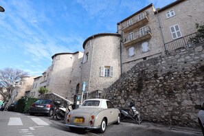 Apartment building, Porte De L' Orme. Which is an historical monument.