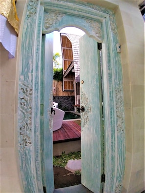 crafted door in balinese style