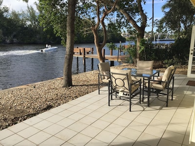 Deerfield Beach Bungalow