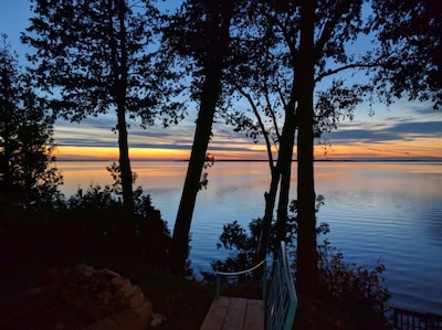 Beach-Front Private Paradise Directly on Lake Simcoe