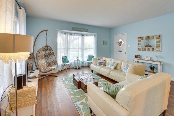 Corpus Christi Vacation Rental | 3BR | 2BA | 1,525 Sq Ft | Stairs Required