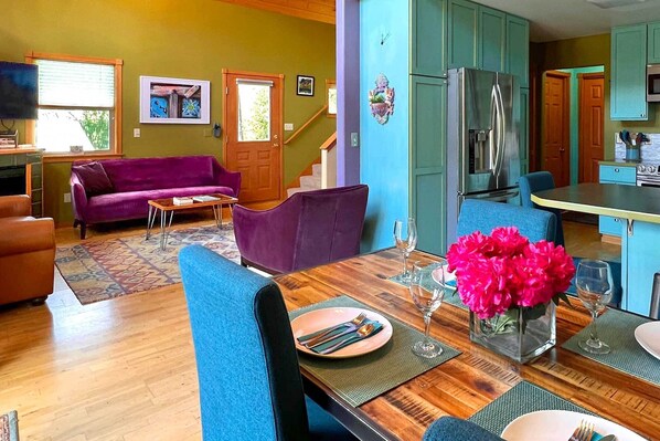 Leavenworth Vacation Rental | 2BR | 3BA | 2,000 Sq Ft | Stairs Required