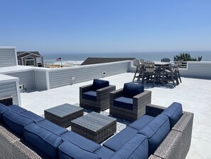 Panoramic Ocean Views From The Top Deck (new furniture)