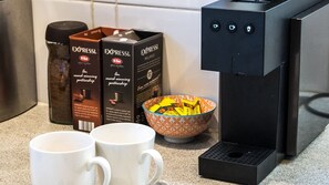 Kaffe och/eller kaffebryggare