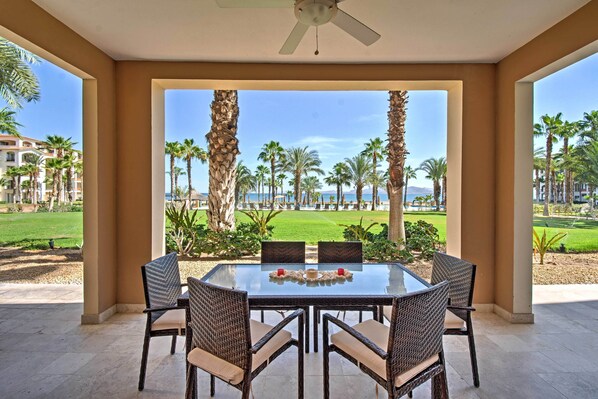 La Paz Vacation Rental | 2BR | 3BA | 1,500 Sq Ft | Step-Free Access