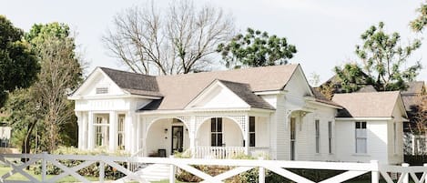 The Morrow House is a historical home built in 1886.