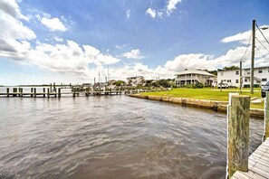Hawkins Bay