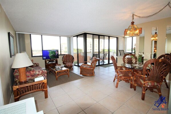 Living and Dining Area