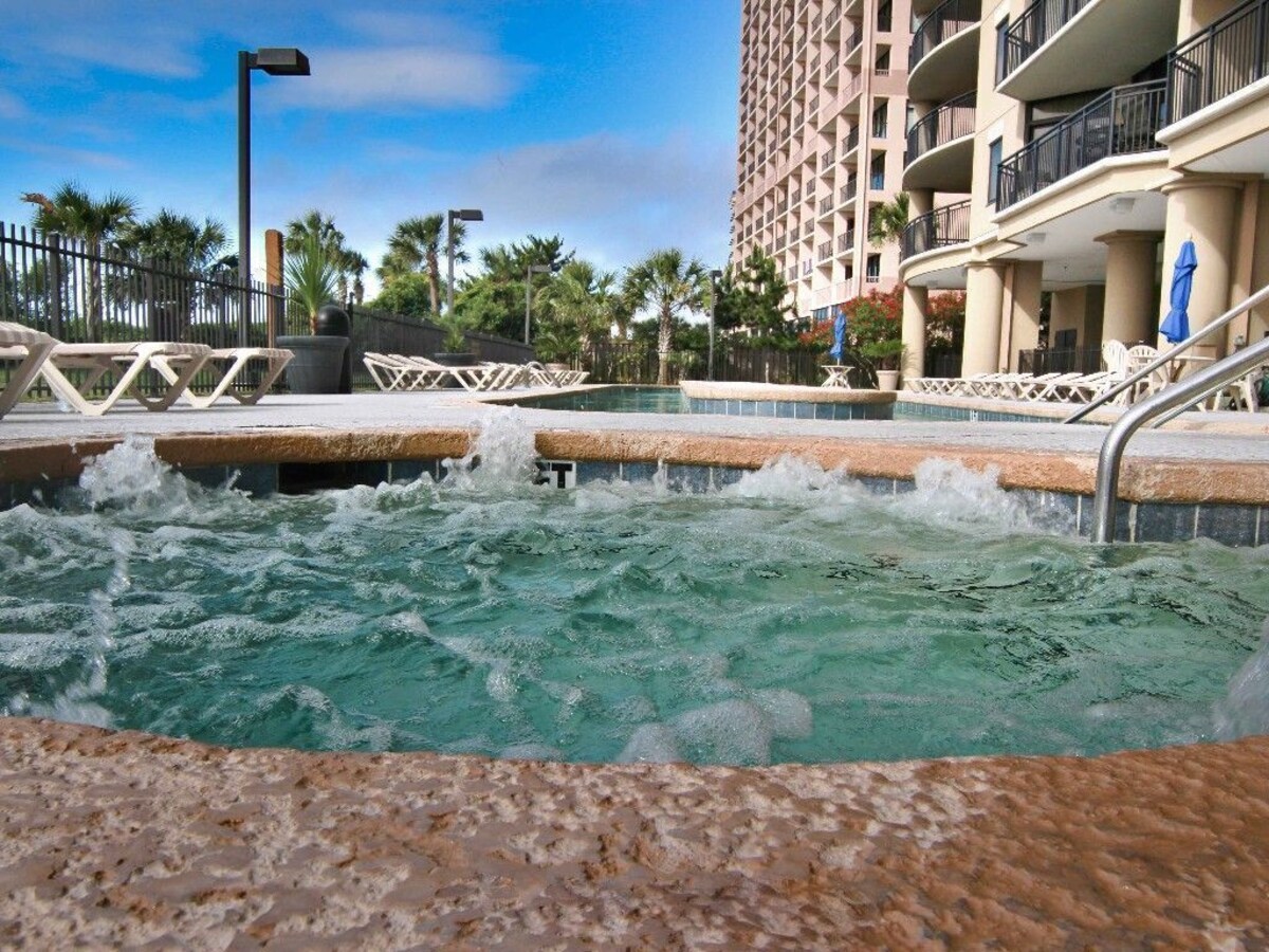 Large Oceanfront Luxury 3 Bed Condo (11th Floor) – by Luxury Beach Rentals!