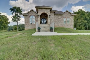 Exterior | Spacious Yard