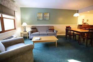 Open Concept Living at Deer Park vacation rental near Loon Mountain