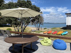 Huge outdoor living area with amazing views