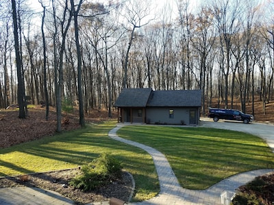 The Esker Ridge Chalet, Pristine Elkhart Solitude