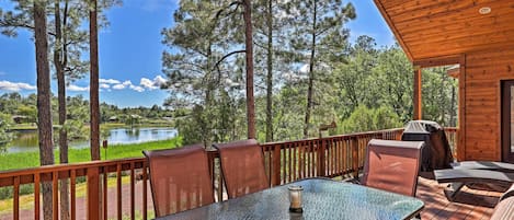 Lakeside Vacation Rental Cabin | 4BR | 4BA | 3,670 Sq Ft