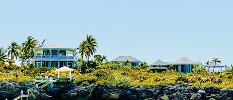 Bahamian compound , 360 degree  sea views, breeze ,sun, shade,sunrise to sunset 