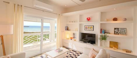 Living room area with fantastic bay views